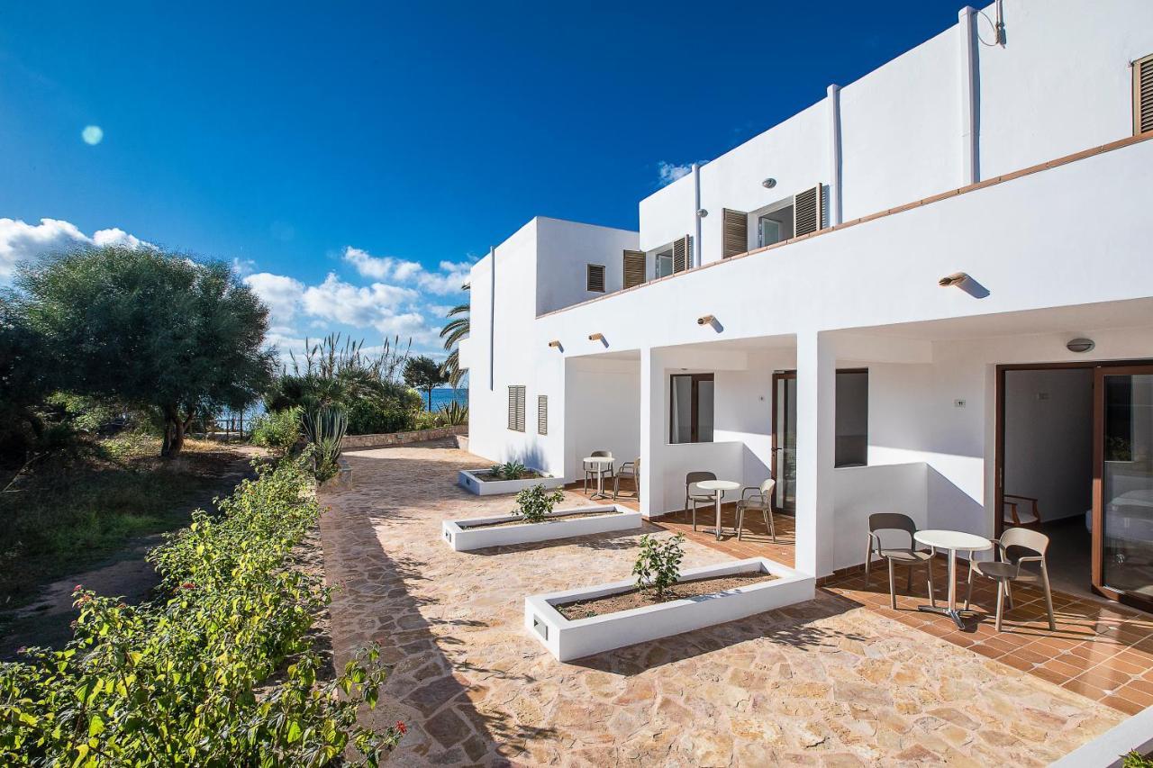 Sol Y Mar Hotel Playa Migjorn Exterior photo
