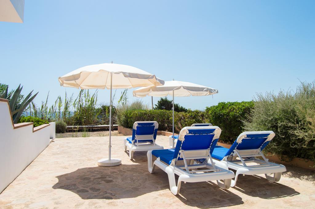 Sol Y Mar Hotel Playa Migjorn Exterior photo