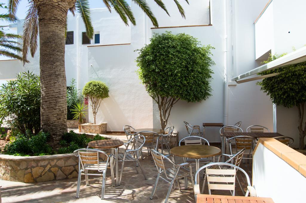 Sol Y Mar Hotel Playa Migjorn Exterior photo